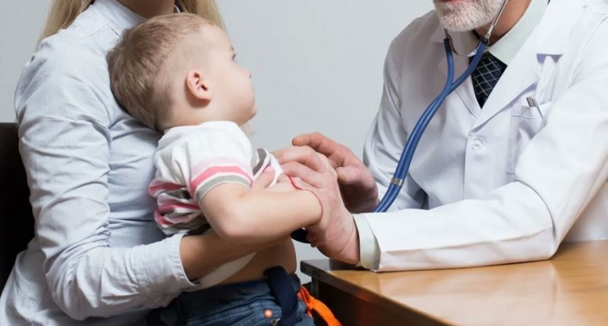 Pediatras aun no pudieron normalizar la atención por IAPOS
