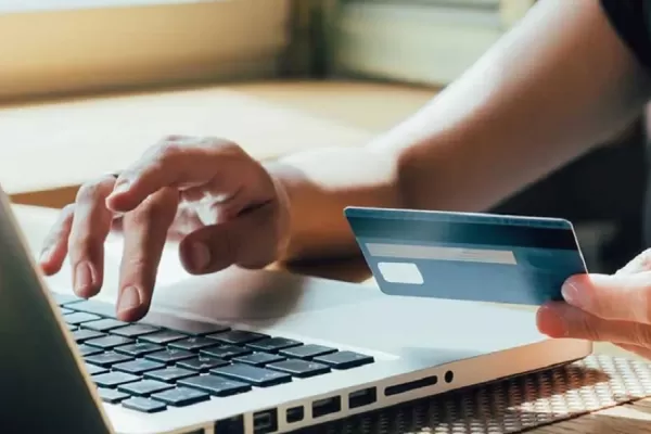 La fiscal&iacute;a pidi&oacute; prisi&oacute;n preventiva para los tres acusados por la millonaria estafa virtual a santafesinos