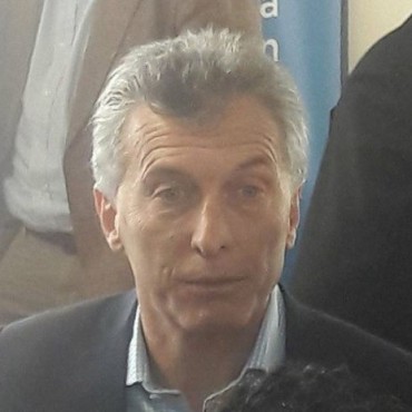 Mauricio Macri será operado mañana