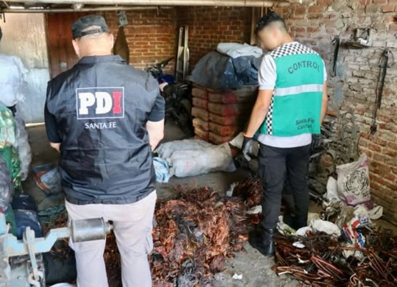 Secuestran 25kg de cobre de dudosa procedencia en una chatarrería