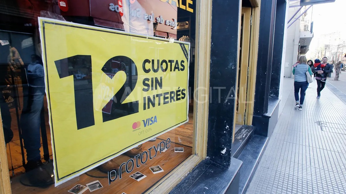 Los comercios evitan subir precios para no profundizar la ca&iacute;da de ventas