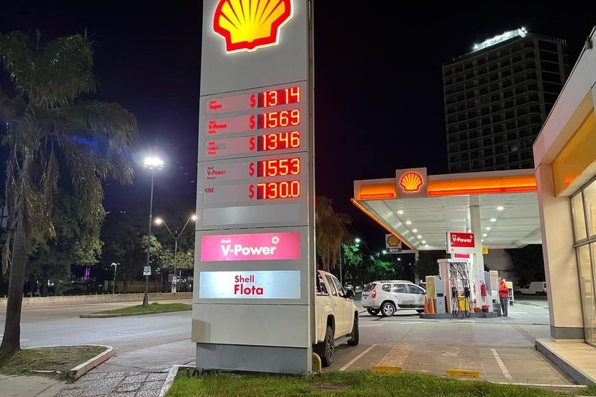 Aument&oacute; el combustible en algunas estaciones de servicios de la ciudad