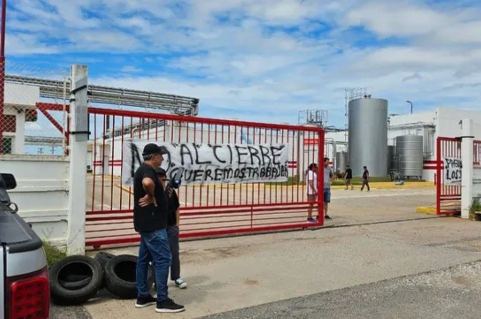 Situaci&oacute;n cr&iacute;tica en las tres plantas de Lacteros Veronica