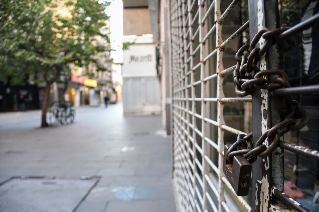 Preocupan la cantidad de locales desocupados en la Peatonal