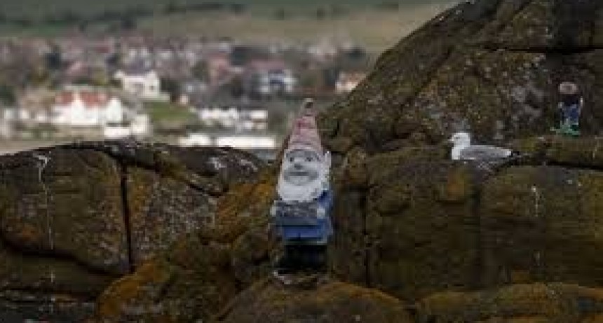  Hallaron Isla de Gnomos en Escocia