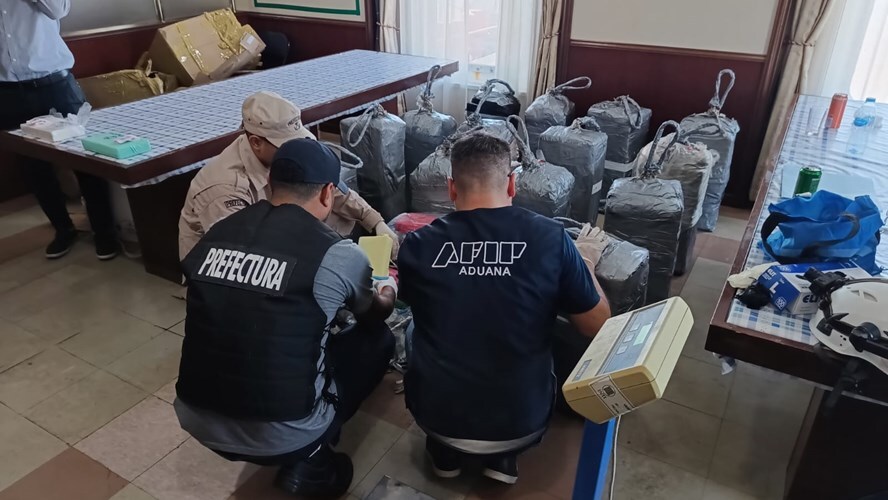 Detectaron más de 400 kilos de cocaína en un buque internacional en el sur de la provincia