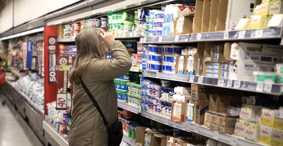 El consumo masivo volvi&oacute; a caer en abril 
