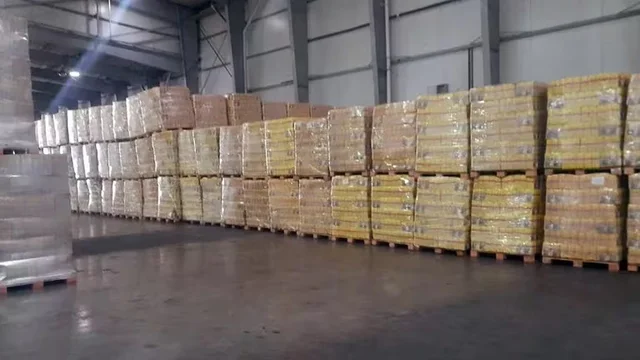 Hallaron más toneladas de alimentos en un depósito de Tucumán