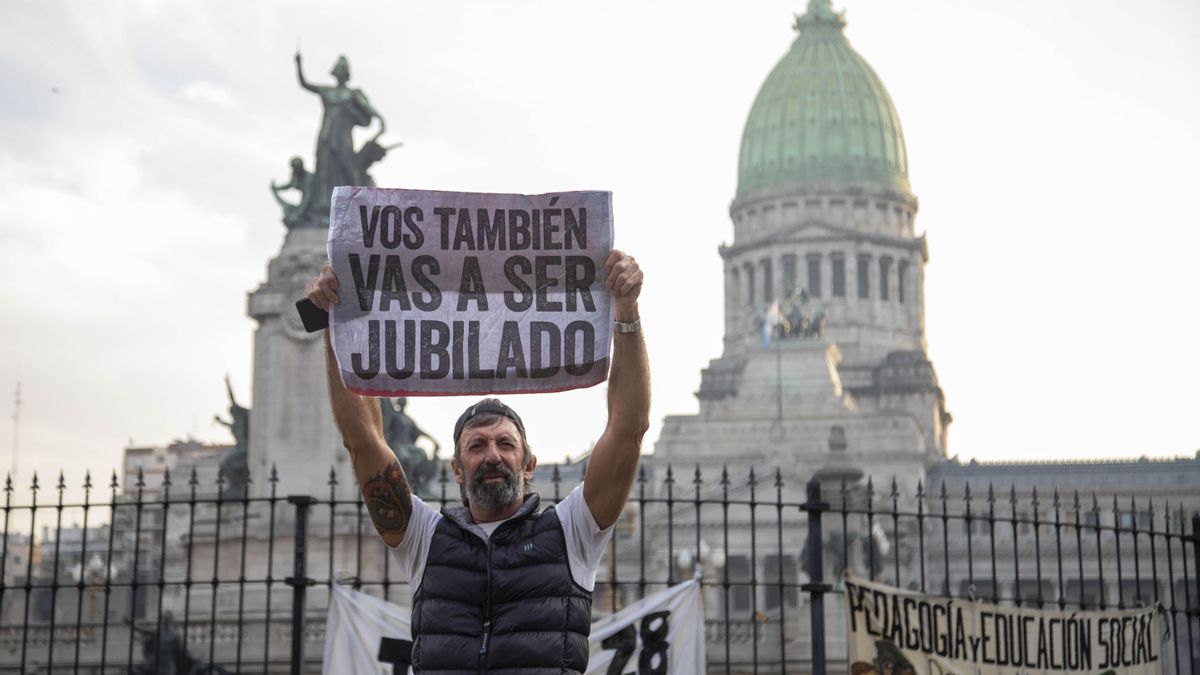 El Gobierno busca evitar que avance la recomposición de jubilaciones