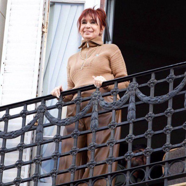 La Justicia dictaminó la prisión domiciliaria para Cristina Kirchner