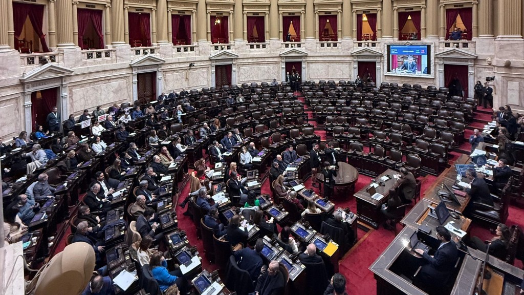 Se cay&oacute; por falta de qu&oacute;rum la sesi&oacute;n en Diputados que buscaba interpelar a Adorni