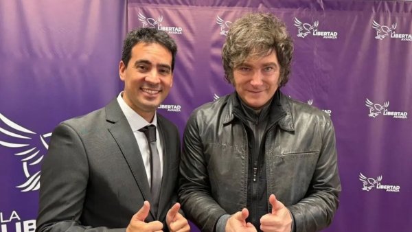 Adri&aacute;n Ravier comienza su actividad como vocero