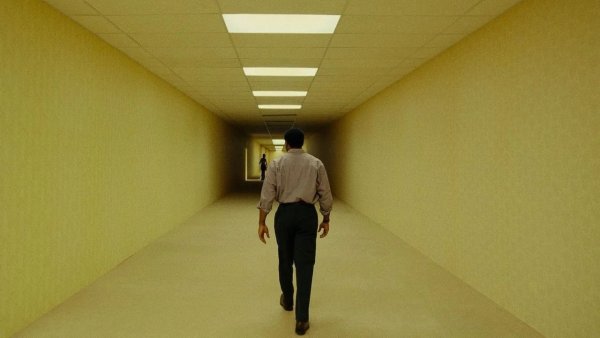 Micro de Cine: Backrooms