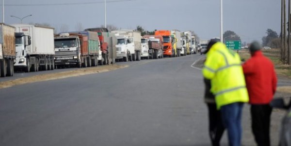 Nación firma con Santa Fe una cesión por 20 años de la Ruta Nacional A012
