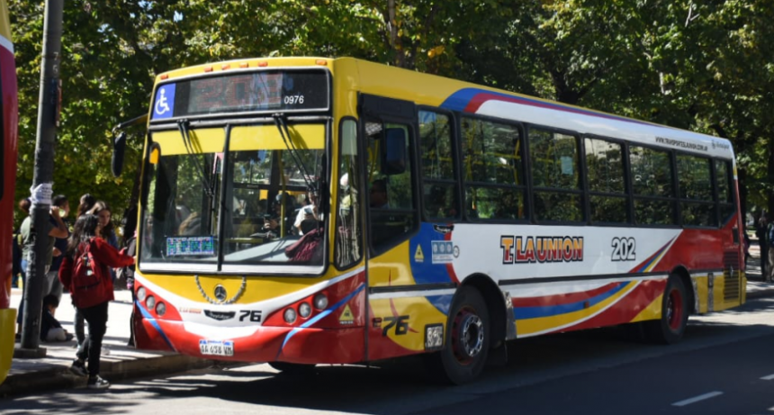 El amparo contra la quita de los subsidios nacionales al transporte se tramitará en Rosario