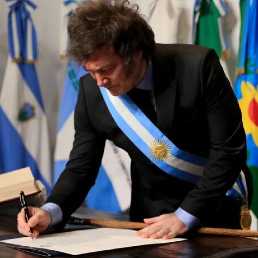 Milei vetó la ley que elevaba jubilaciones y los fondos para prestaciones en discapacidad