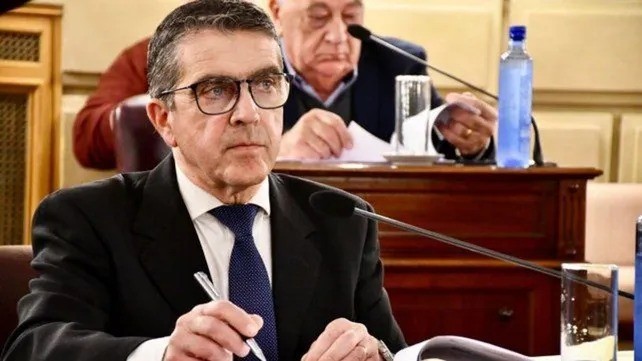 Armando Traferri anunció que renuncia a sus fueros