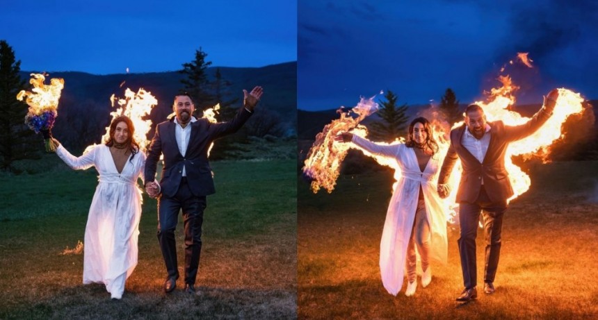 Recién casados ingresan a la boda 