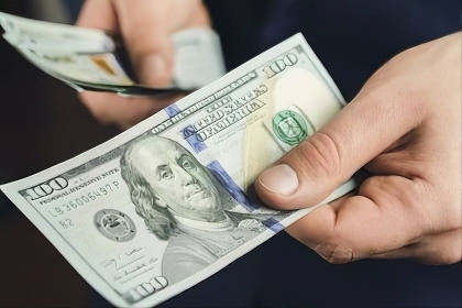 Argentina sigue cara en dólares pese a la devaluación