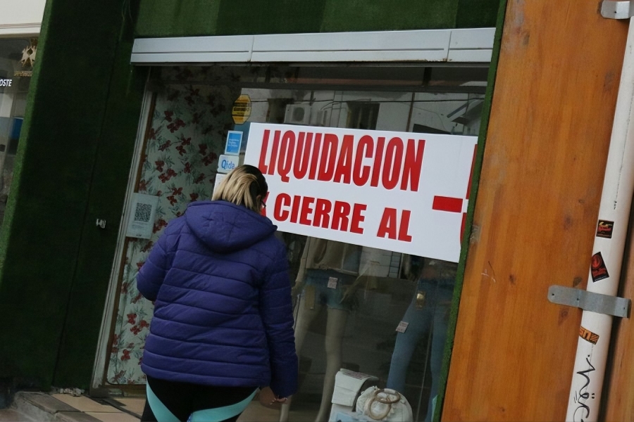 Tres empresas por día cierran en Santa Fe