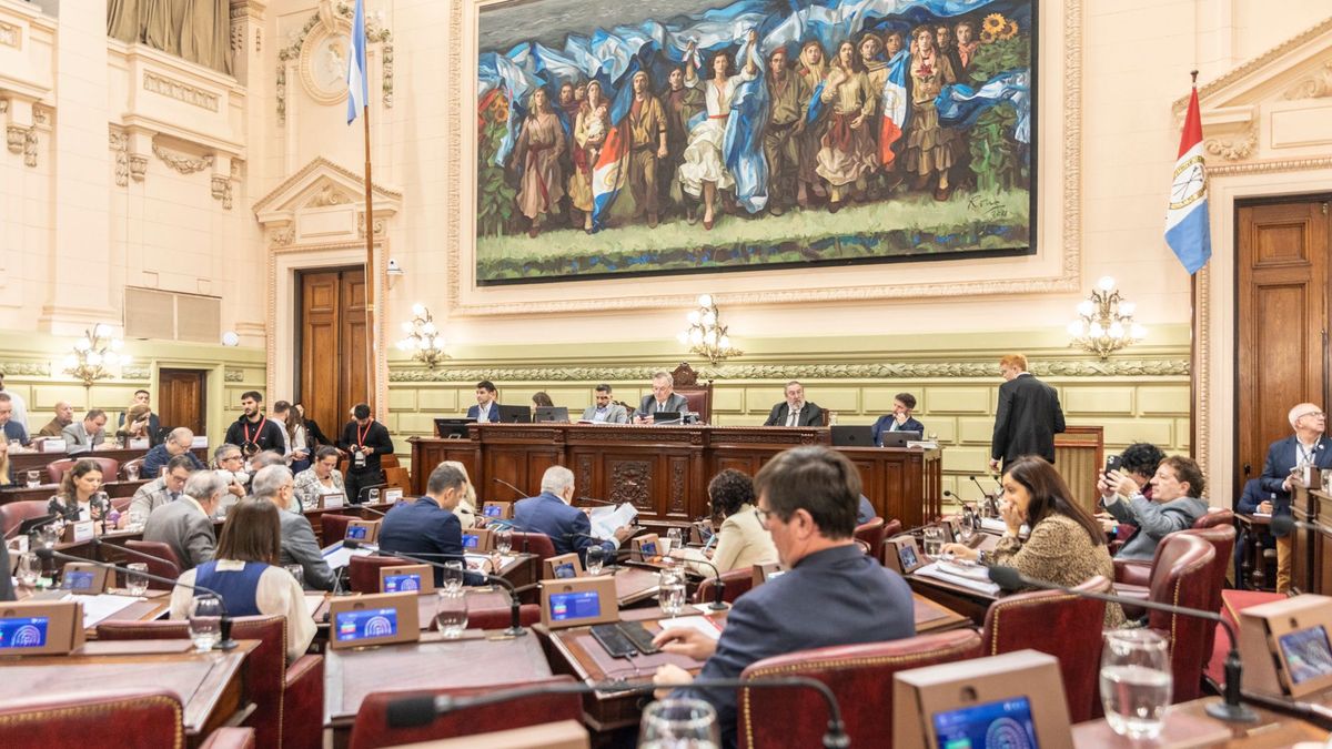 Diputados avanza con la ley orgánica municipal