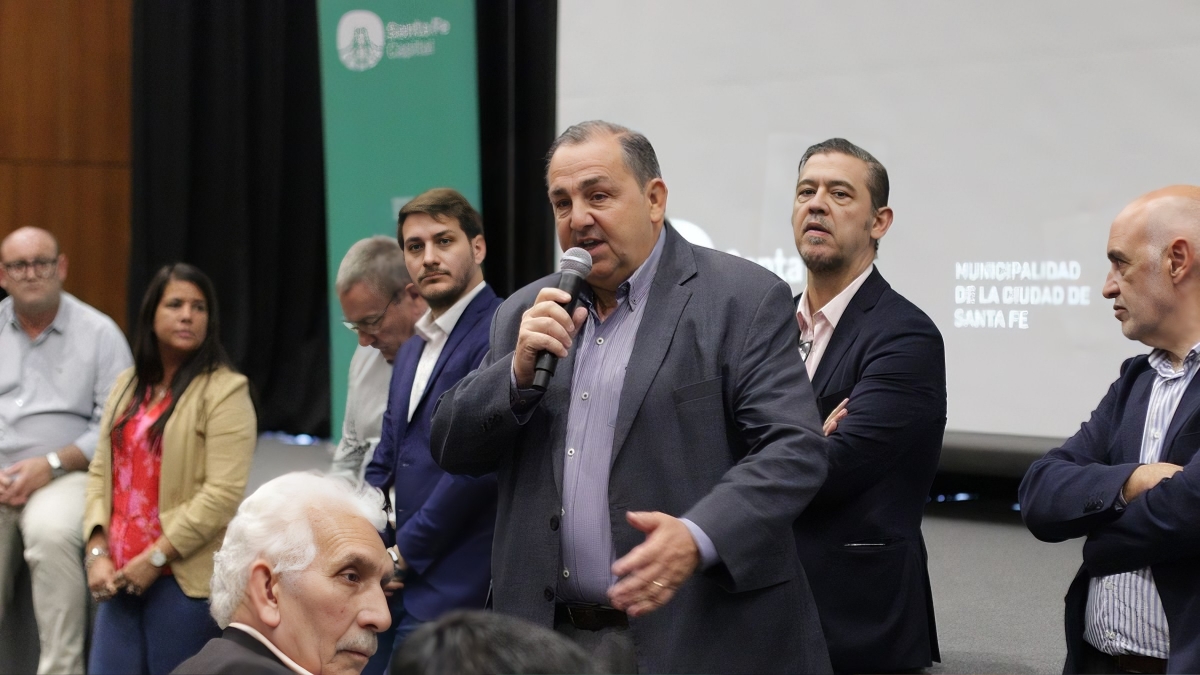 Poletti presentó un balance de gestión ante vecinalistas
