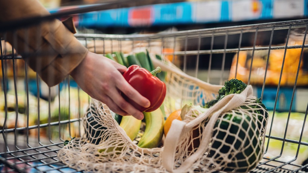 El consumo en supermercados cayó un 11%