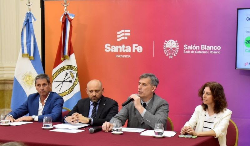 El gobierno santafesino presentó la Ley Tributaria 2025