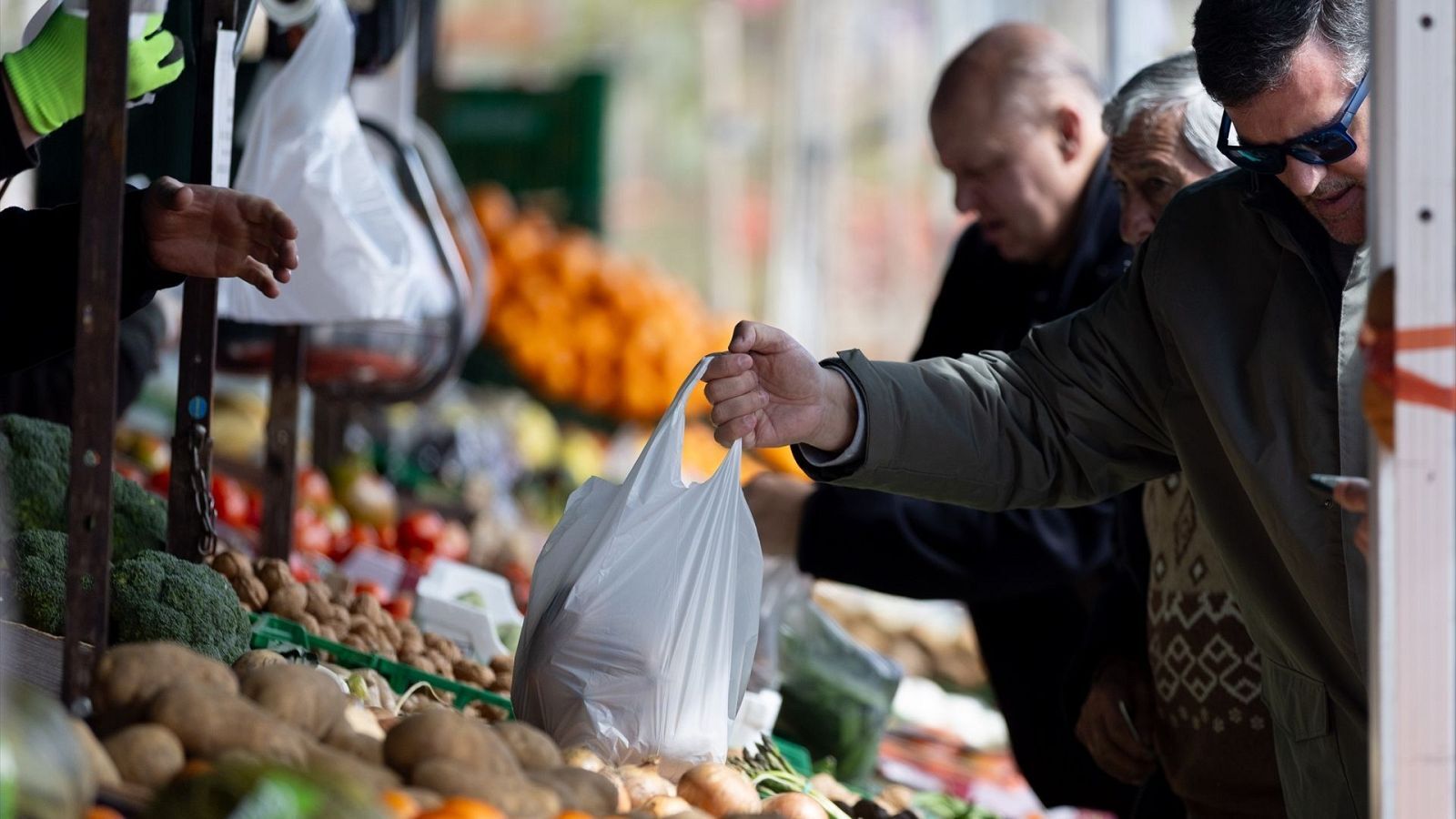 La inflación de octubre se ubicaría entre 2,1% y 2,8%