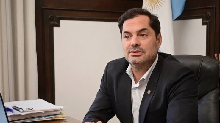 El ministro de Trabajo dijo que “una reforma laboral sola no alcanza” 