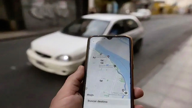 Santa Fe refuerza el control sobre las aplicaciones de viajes