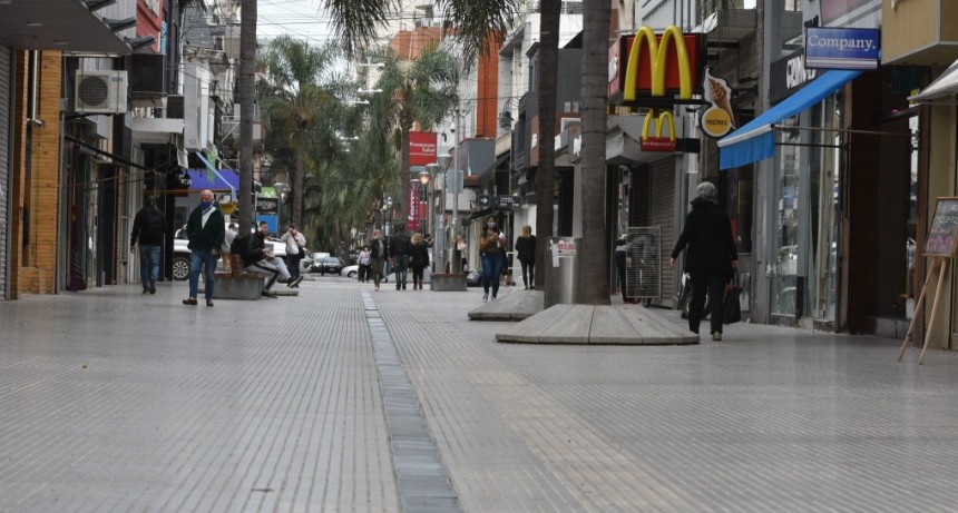 Los comercios podrán abrir este domingo de 17 a 22 horas