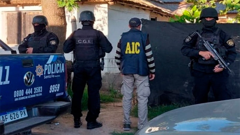Trasladaban droga de Rosario a Santa Fe y San Javier con ayuda policial 