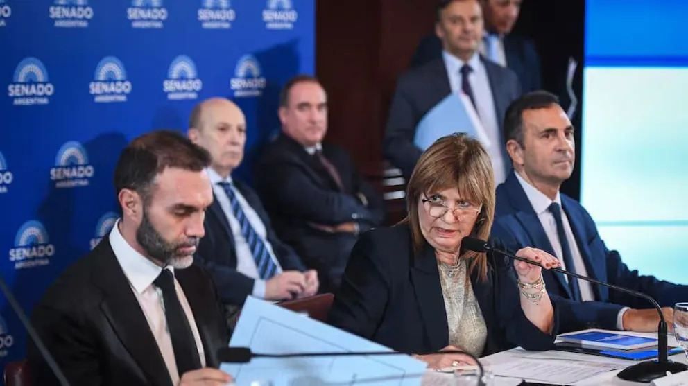 El Gobierno va preparándose para discutir la reforma laboral en febrero