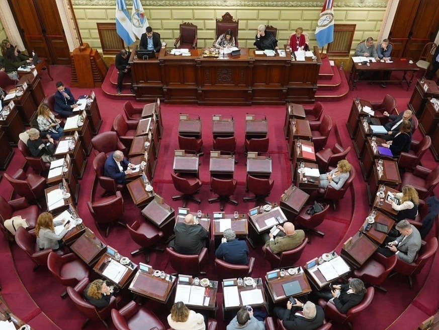 Más de 10 temas podrían tratarse en la Legislatura durante diciembre