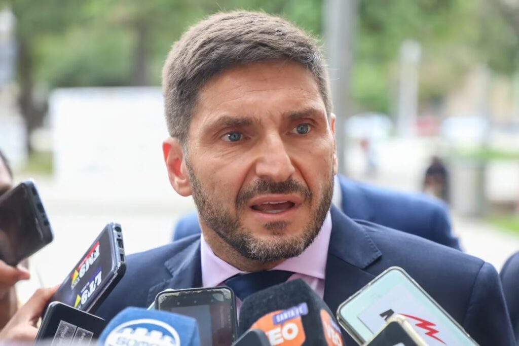 Pullaro criticó el Presupuesto 2026